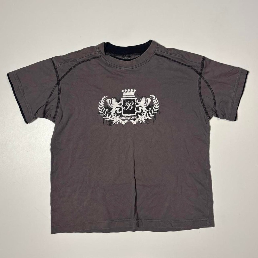 Vintage Y2K B Underground Graphic T-Shirt Gray - Size Kids XL